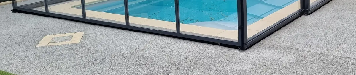 Étanchéité brosses abri piscine