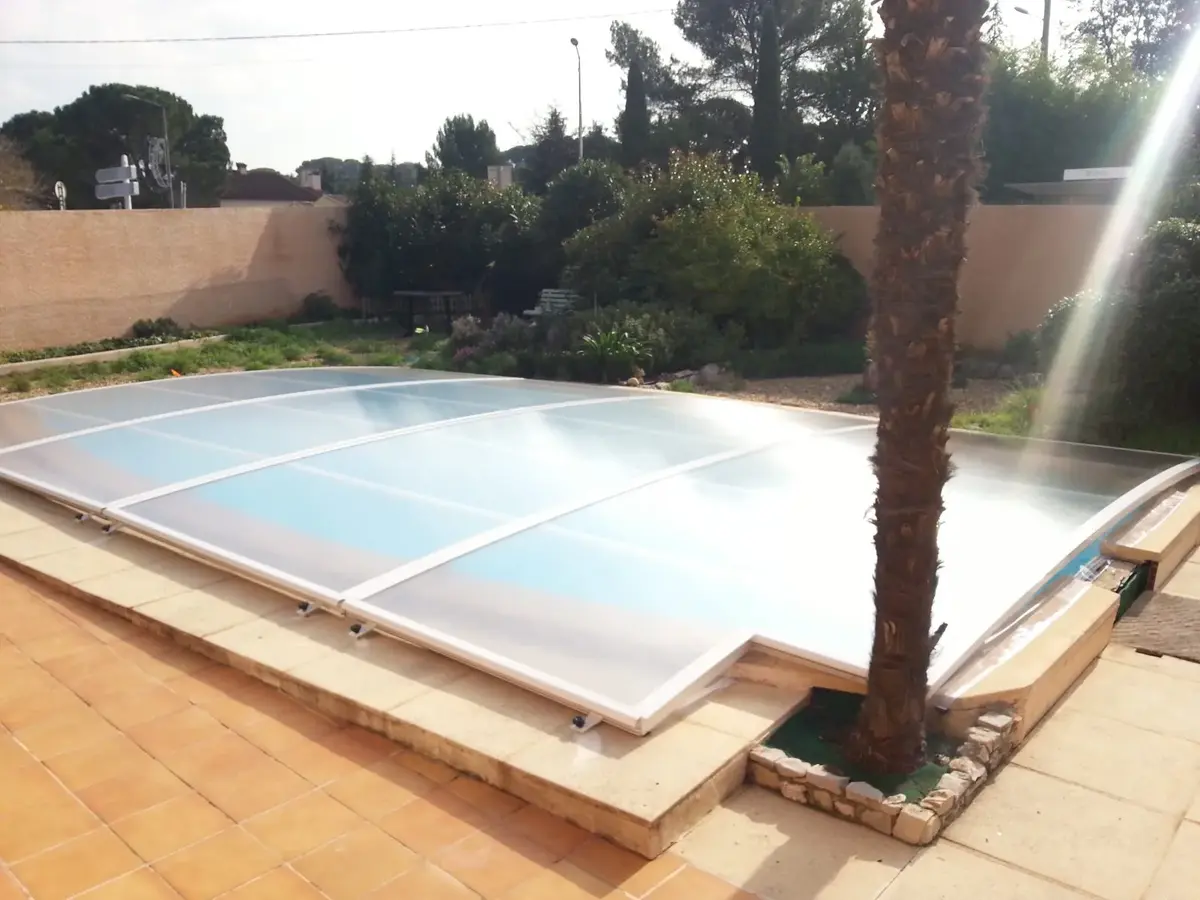 Abri piscine télescopique