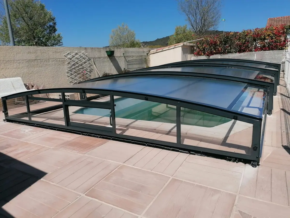 Abri piscine chantier